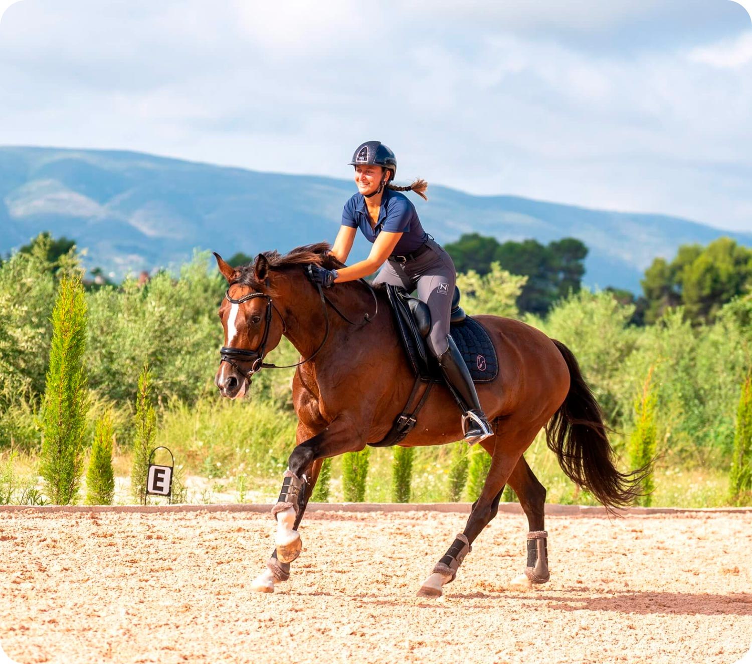 Dressage horse training by Lucía Galbis in Denmark